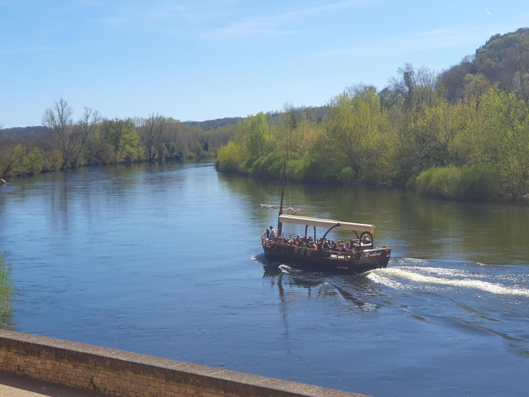 L Appart D En Face Sarlat Exterior foto